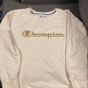 Women’s champion sweater size large